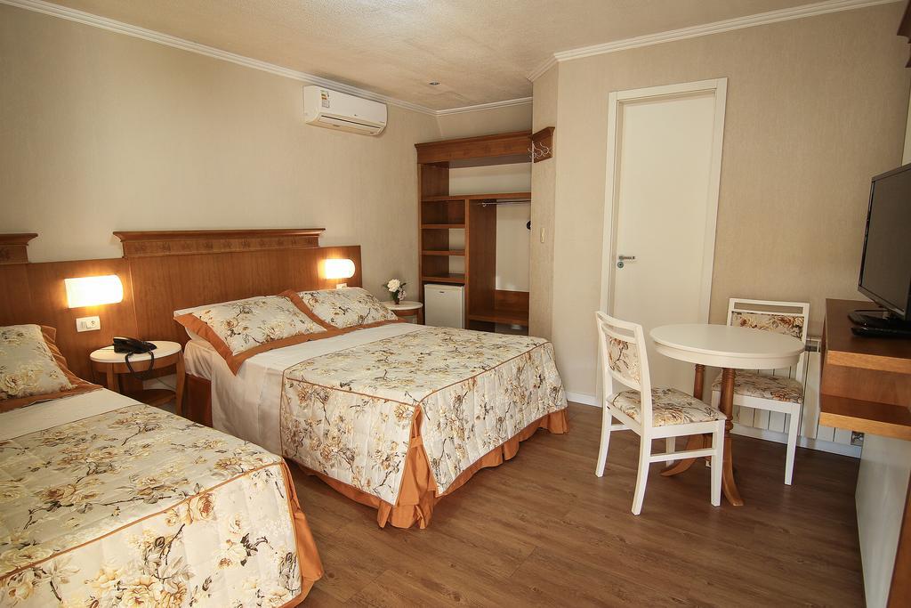 Life Hotel Infinity Gramado Pokoj fotografie